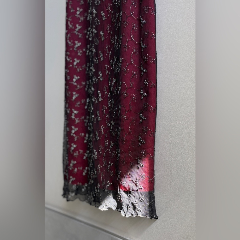 90’s Steppin' Out Burgundy Black Floral Metallic Lace Fitted Maxi Grunge Dress - Picture 8 of 10